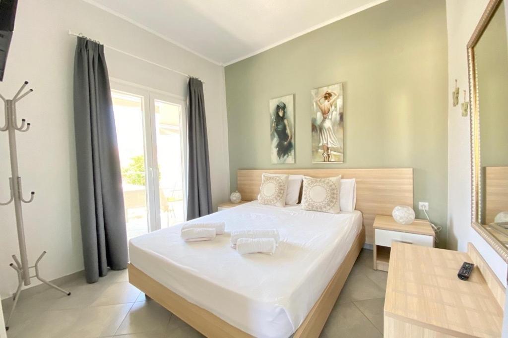 Mageiras Boutique Hotel Afytos Bagian luar foto